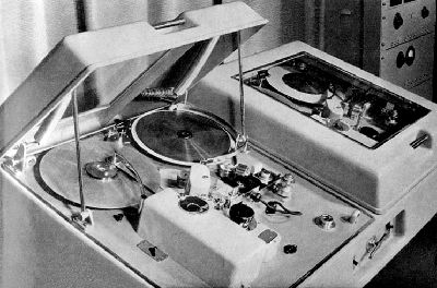 Photo provided to the Museum of Magnetic Sound Recording by Roger Wilmut, BBC engineer from 1960